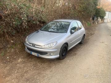 Peugeot 206 1.4 HDI da battaglia
