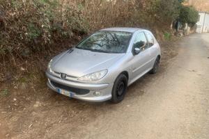 Peugeot 206 1.4 HDI da battaglia