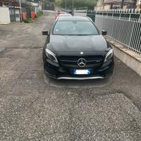 Mercedes benz gla 220cdi allestimento amg