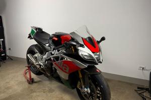 Aprilia Rsv4 factory