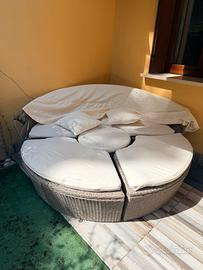 Divano per giardino