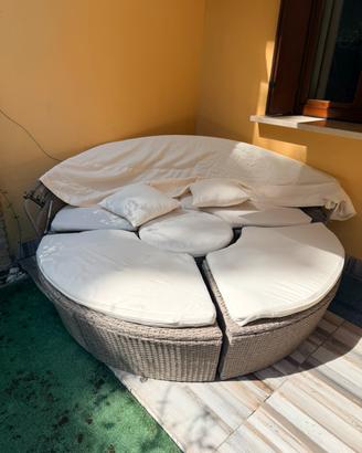 Divano per giardino