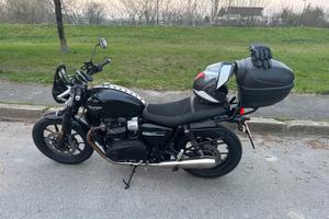 TRIUMPH STREET TWIN 900 – 2017 – SOLO 7.000 KM