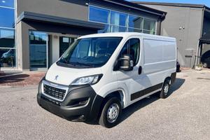 PEUGEOT Boxer 330 2.2 BlueHDi 120 S&S PC-TM Furg