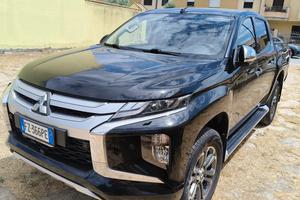 Mitsubishi L200 d.cab 2.3d Intense 4wd 150cv