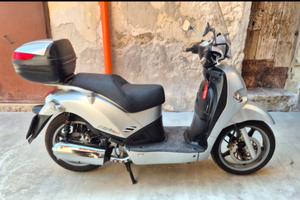 Kymco people yup 250