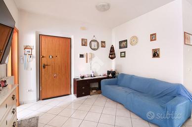 2 LOCALI A PORTO SANT'ELPIDIO