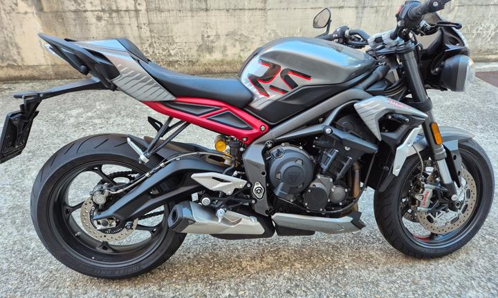 Triumph Street Triple - 2022