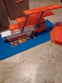 Hot Wheels Mega Trasportatore