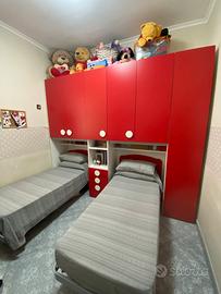 Cameretta con letto e materasso+scrivania compreso