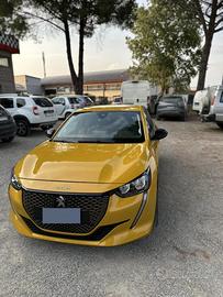 Peugeot E-208 2022