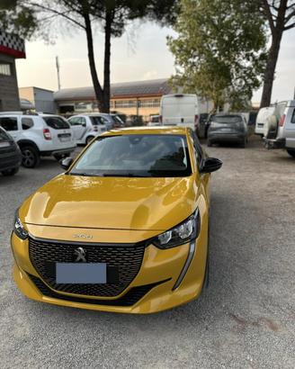 Peugeot E-208 2022