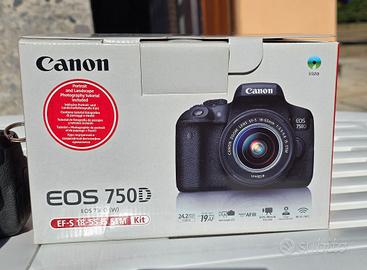 canon Eos 750D con 2  obiettivi zoom