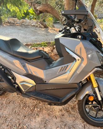 Sym ADX tg 400 Giugno 2026 meno di 2000km