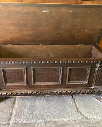 Cassapanca in legno