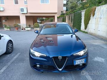 ALFA ROMEO Giulia (2016) - 2017