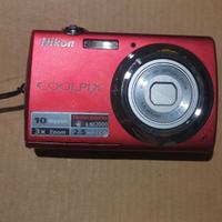 Nikon coolpix S220