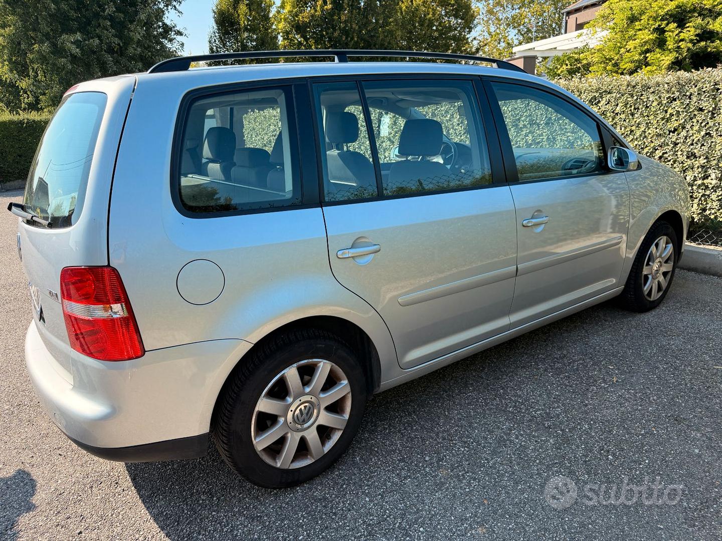 Volkswagen Touran 2005 photo 3