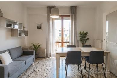 Trilocale-Firenze Novoli-con terrazzo