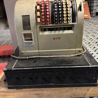 Registratore di cassa RIV vintage