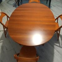 tavolo consolle con sedie 