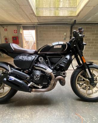 Ducati scrambler 800 cafe racer