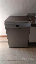 Lavastoviglie freestanding  60cm Bosch SL6P1B
