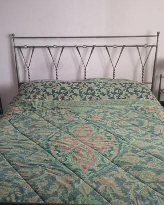 Letto matrimoniale 