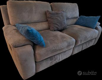 2 Divani a 3 posti, 1 div.letto matrimoniale, 