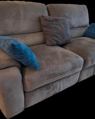 2 Divani a 3 posti, 1 div.letto matrimoniale, 