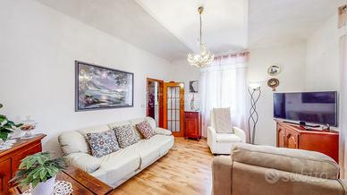 Ampia Soluzione Indipendente Libera su 3 Lati co