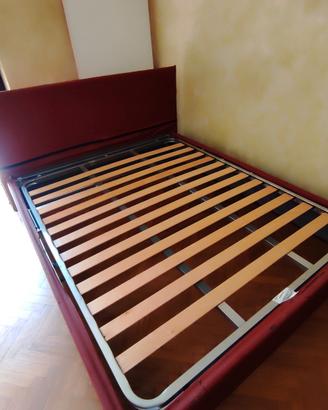 Letto matrimoniale con contenitore 