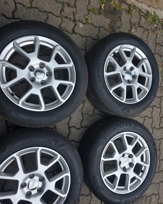 4cerchi in lega Jeep 215.60.17 Goodyear 