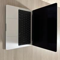 Apple macbook M1 pro 1Tb