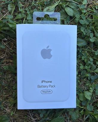 iPhone Battery back MagSafe wireless Apple
