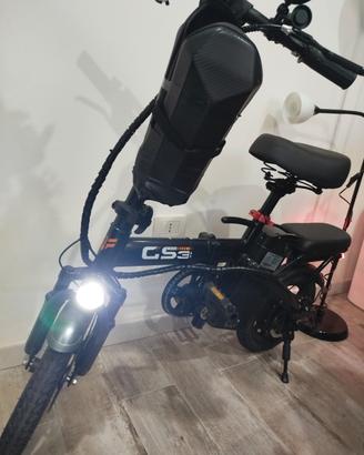 bici elettrica pieghevole nuova e perfetta 