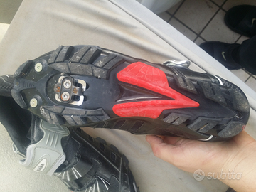 Scarpe con attacchi x mtb o bici
