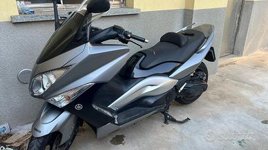 T max Yamaha