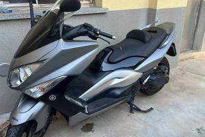 T max Yamaha