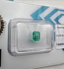 smeraldo colombiano 0,79 carati IGI