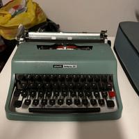 Macchina da scrivere Olivetti Lettera 32