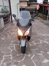 Aprilia Atlantic 250 cc