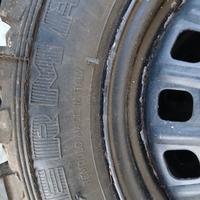 4 gomme per panda 4x4.