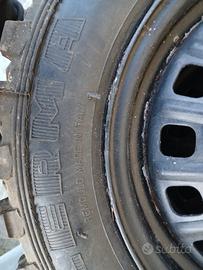 4 gomme per panda 4x4.