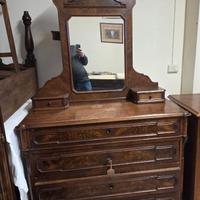 CASSETTIERA CON SPECCHIO