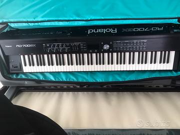 Roland RD 700 GX digital stage piano