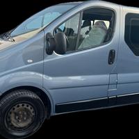 renault trafic  9 posti