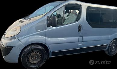 renault trafic  9 posti