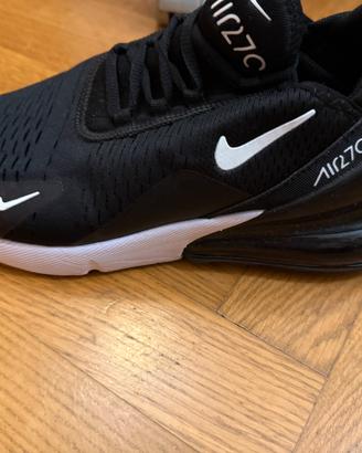 Nike 270