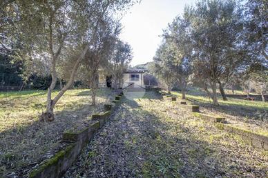 RUSTICO A PALOMBARA SABINA